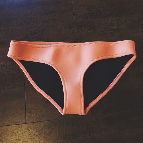 Triangl Tilly Sunburst Bottom