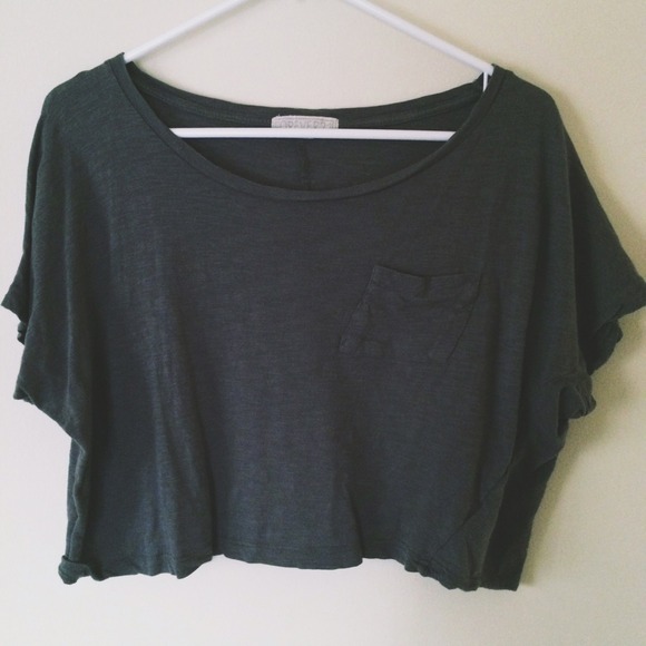 Cropped Pocket Tee