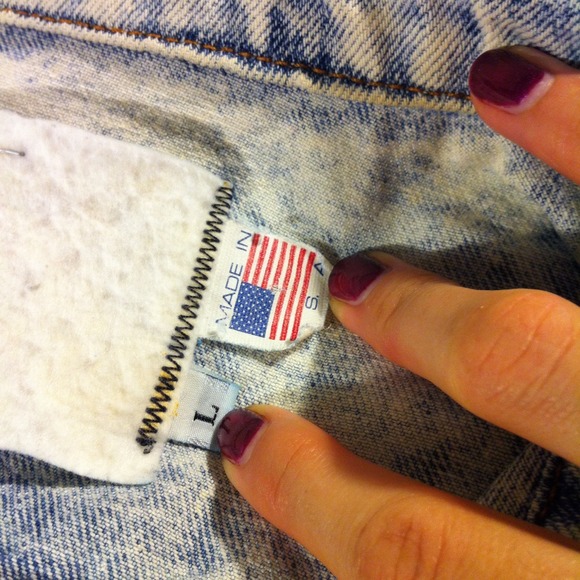 Vintage Acid Wash Crop Denim Jacket - Picture 3 of 4