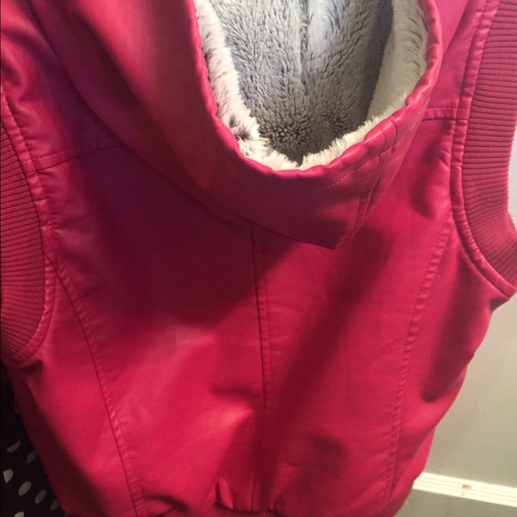 Hot pink - Picture 3 of 3