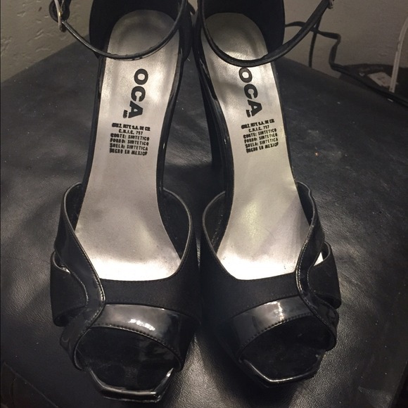 Black heels - Picture 4 of 4