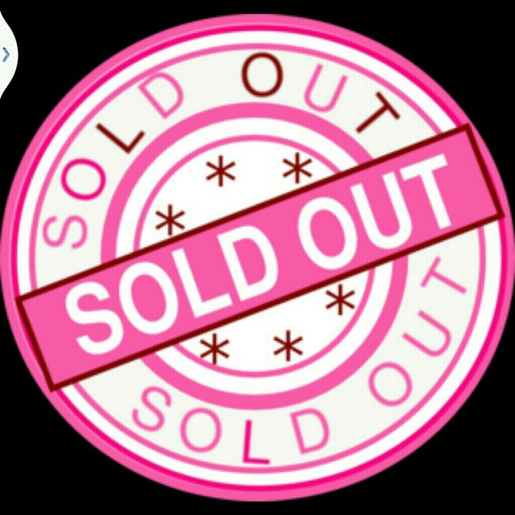 White distressed jeans