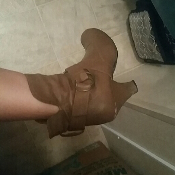 Booties - Picture 4 of 4