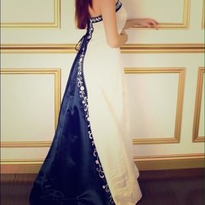 Elegant White Prom Dress With Dark Blue Train