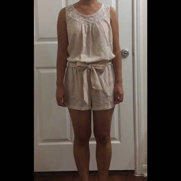 Forever 21 Romper - Picture 4 of 4