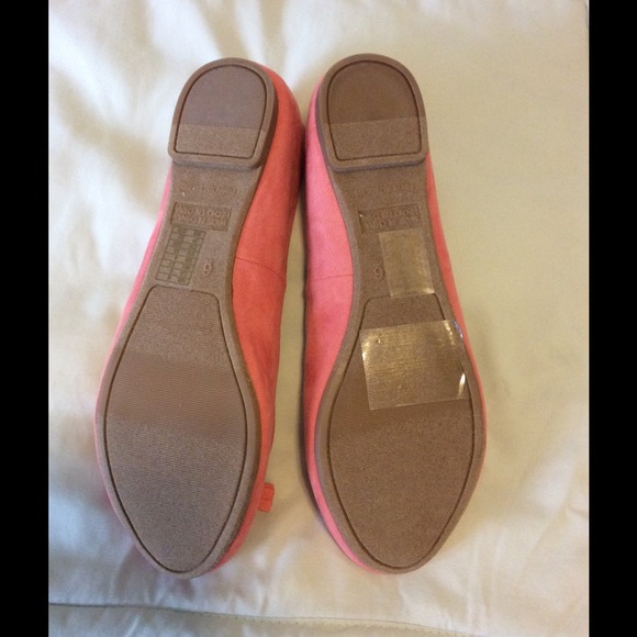 Forever 21 peach flat NWOT - Picture 2 of 3