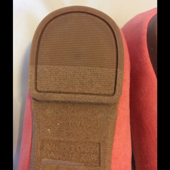 Forever 21 peach flat NWOT - Picture 3 of 3