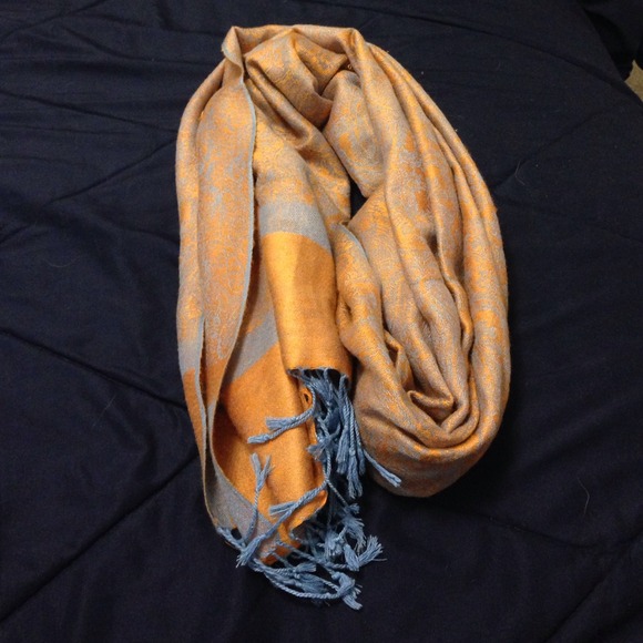 PASHMINA SCARF!