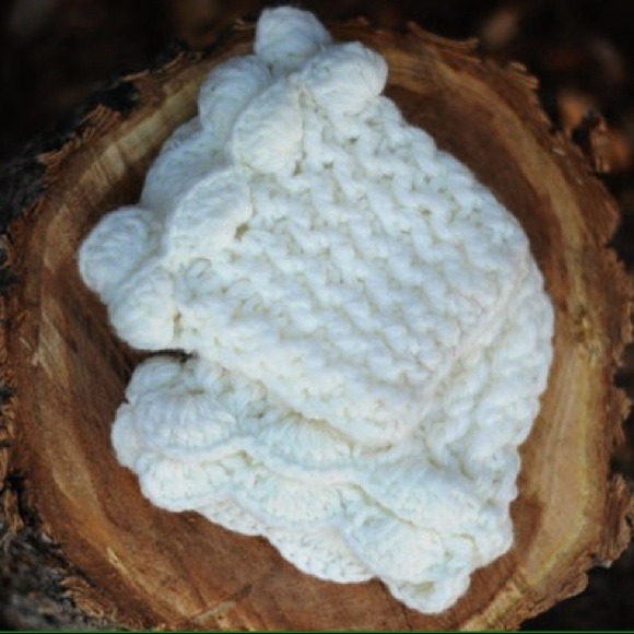 White Ruffle Knit Boot Cuffs - Picture 2 of 3