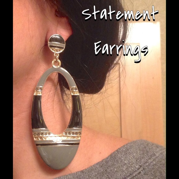 NEW Gray Loop Rhinestone Striped Statement Earrings Drop Gold Tone Fashion - Picture 1 of 4