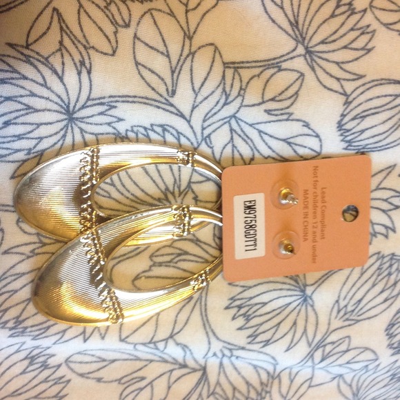 NEW Gray Loop Rhinestone Striped Statement Earrings Drop Gold Tone Fashion - Picture 4 of 4