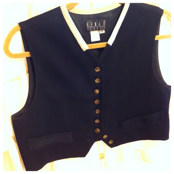 Kenar Black Tailored Vest - Picture 2 of 3