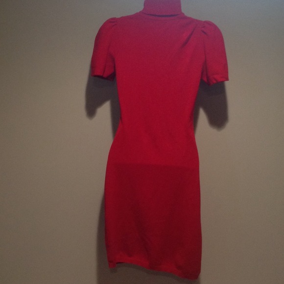 Express Red ruffled shoulder dress ❤️buy2,get 1❤️ - Picture 3 of 4