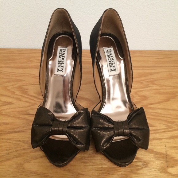 *REDUCED* NWT Badgley Mischka Mable Open-Toed Pump