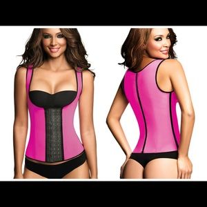 Ann Chery 3 Row Sport Vest 38 xlarge