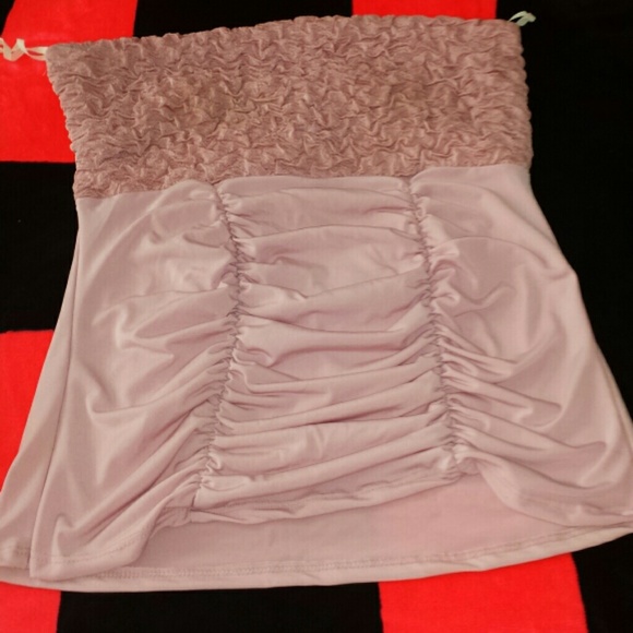 Cute Top light Pink in color