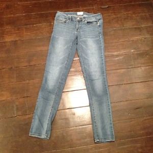 Aeropostale Light wash Lola Jean, stretch