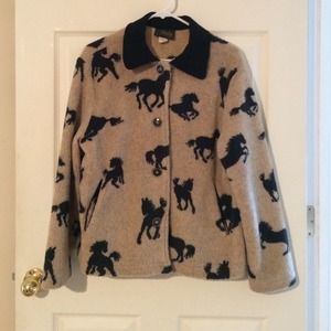 ⛔️DONATED⛔️Tan coat with black horses