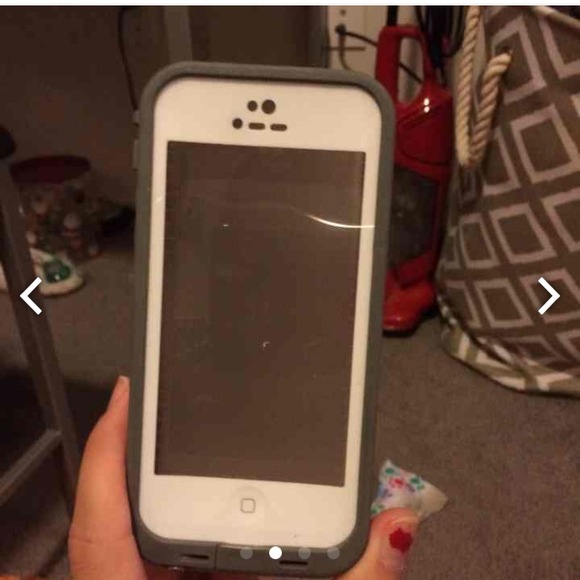 SOLD ON DIFFERENT APP - Picture 2 of 4