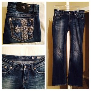 Buckle jeans; Miss Me 💎