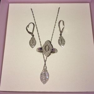 michael hill necklace and earring set