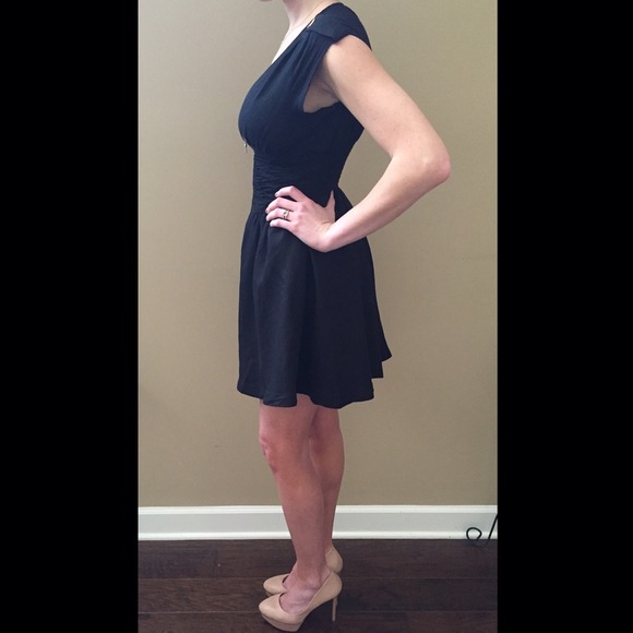 Black and Gold Dress - Picture 3 of 4