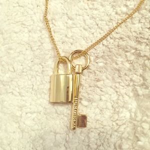 VS Key And Lock Necklace
