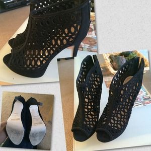 Fashion Lace Pump