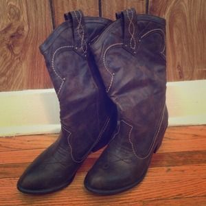 Zara boots. Cowboy boot inspired. Size 38. (Euro)