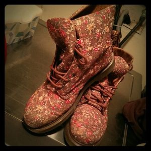 Dr martin floral boots