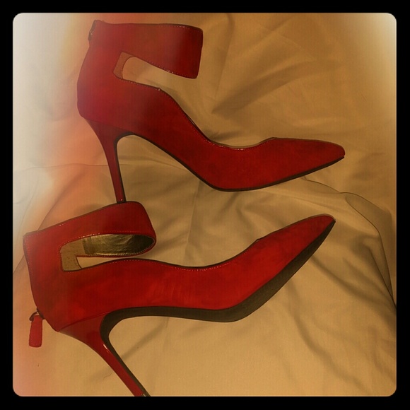 Levity heels