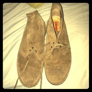 Clarks men suede boots