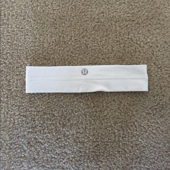 ❌SOLD❌White lululemon headband