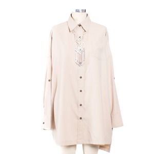 ✔️SOLD✔️Audrey Boyfriend Button! One Size fit all!