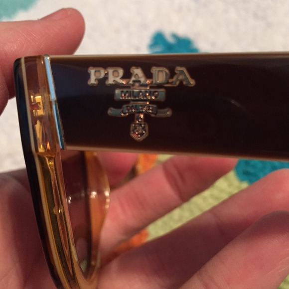 Prada Sunglasses "authentic" - Picture 2 of 3