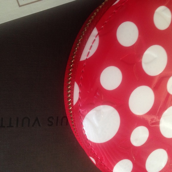 🌈Sale!! 🌹Authentic LV coin purse🍥 - Picture 4 of 4