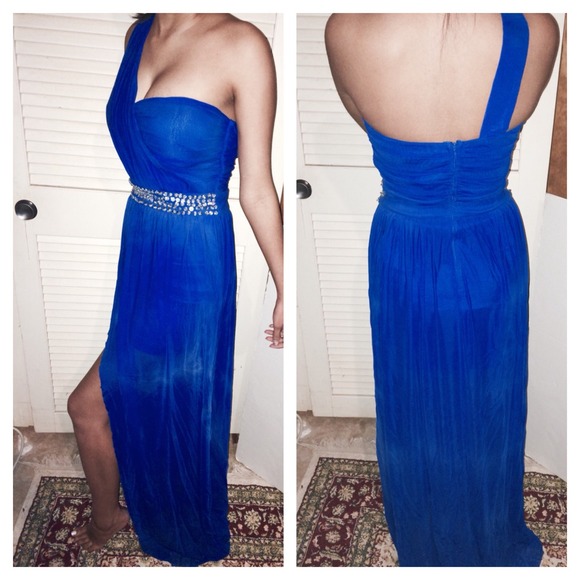 Prom dress - Picture 2 of 4