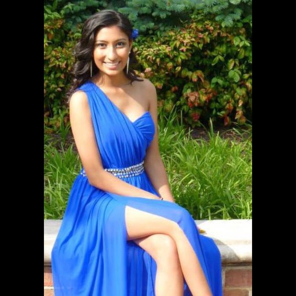 Prom dress - Picture 4 of 4