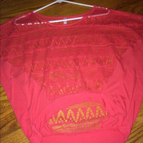 Orange lace cutout top!