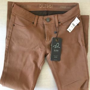 DL1961 24 Skinny Jeans