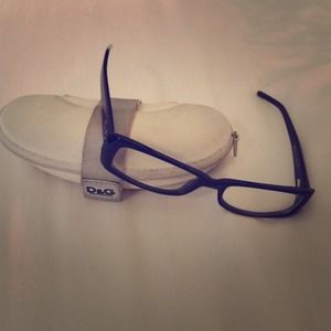 Simple Square D&G glasses