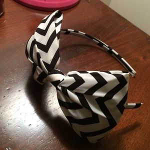 Black and White striped Headband