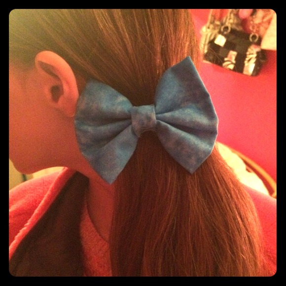 Blue Hair Bow