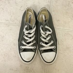 Converse Low tops gray