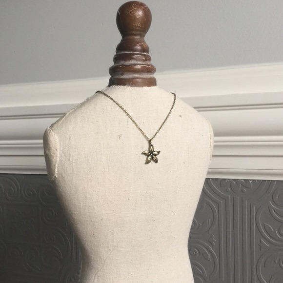 🌟Starfish vintage necklace - Picture 1 of 3