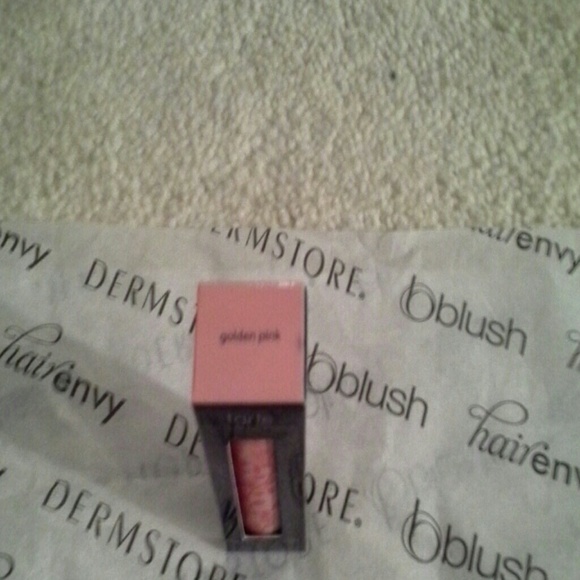 New  Lipstick  golden pink