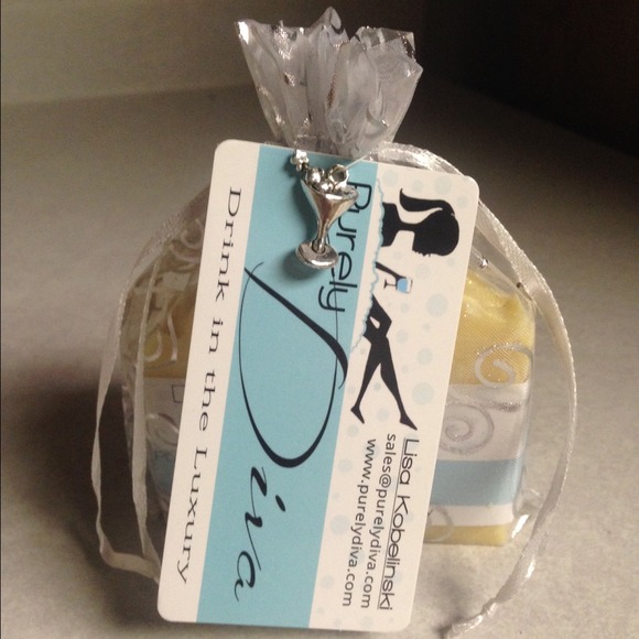 Purely Diva moisturizing Lemon Drop soap bar!