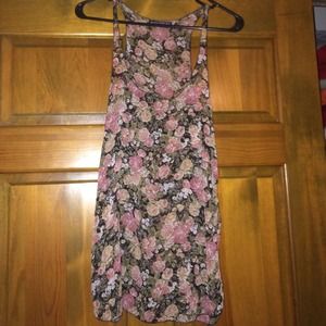 🚫SOLD🚫Brandy Melville floral tank