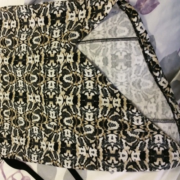 Express dress - Picture 2 of 2