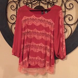 Lace BKE top small
